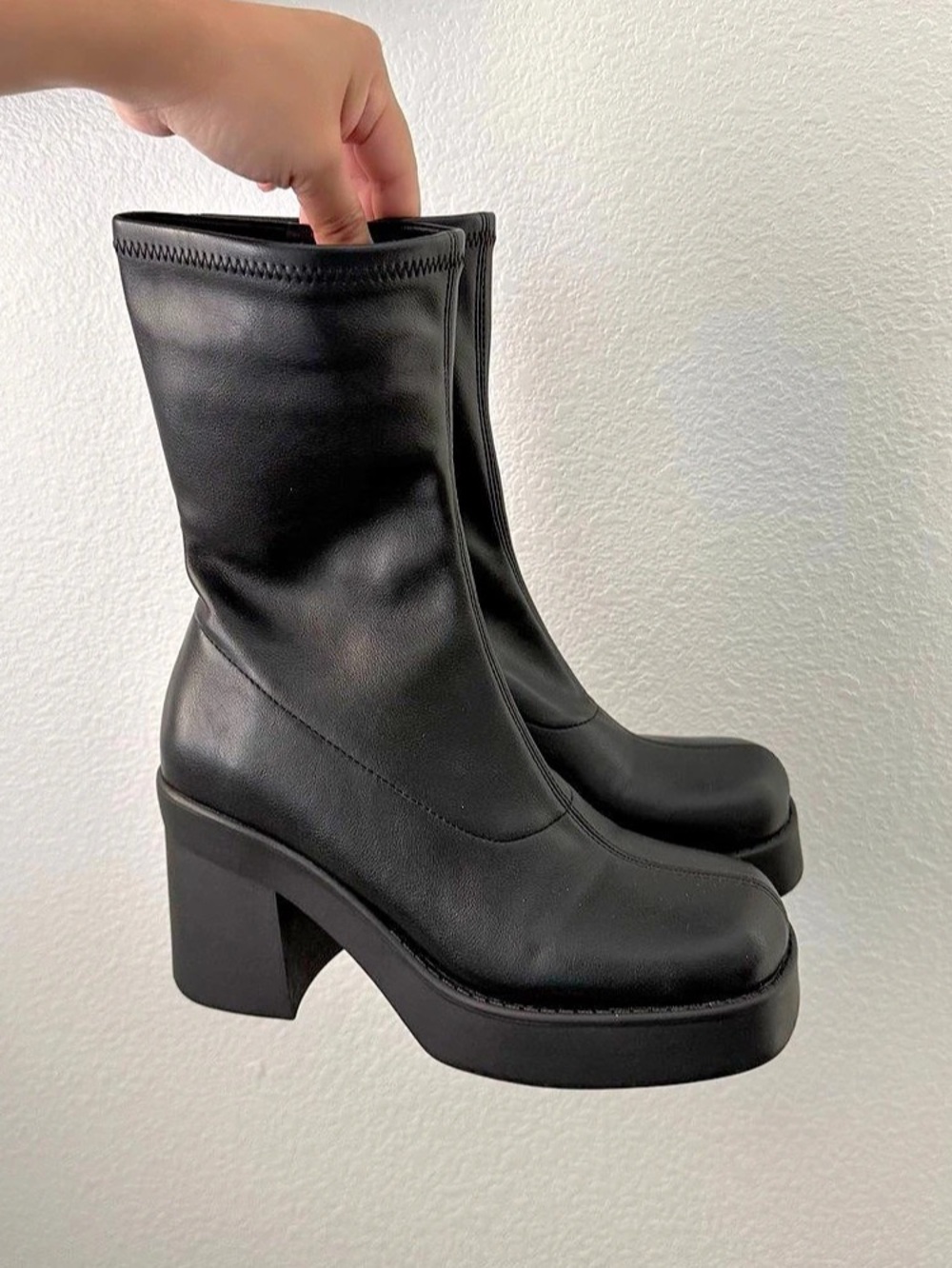 Steve Madden Katrina Black Platform Heeled Boots 7